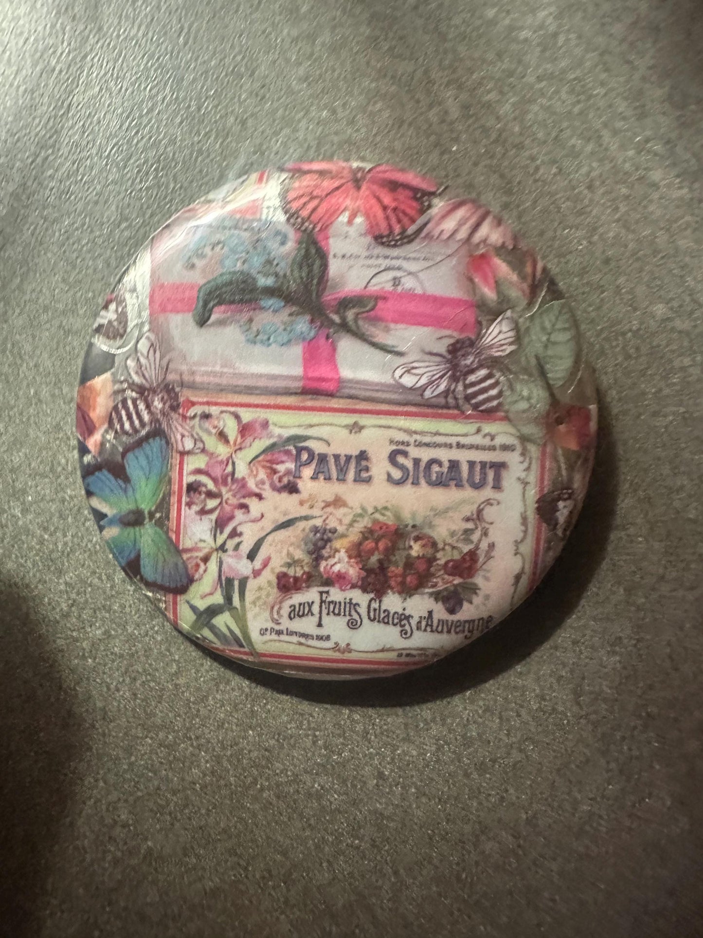French Vintage Pin