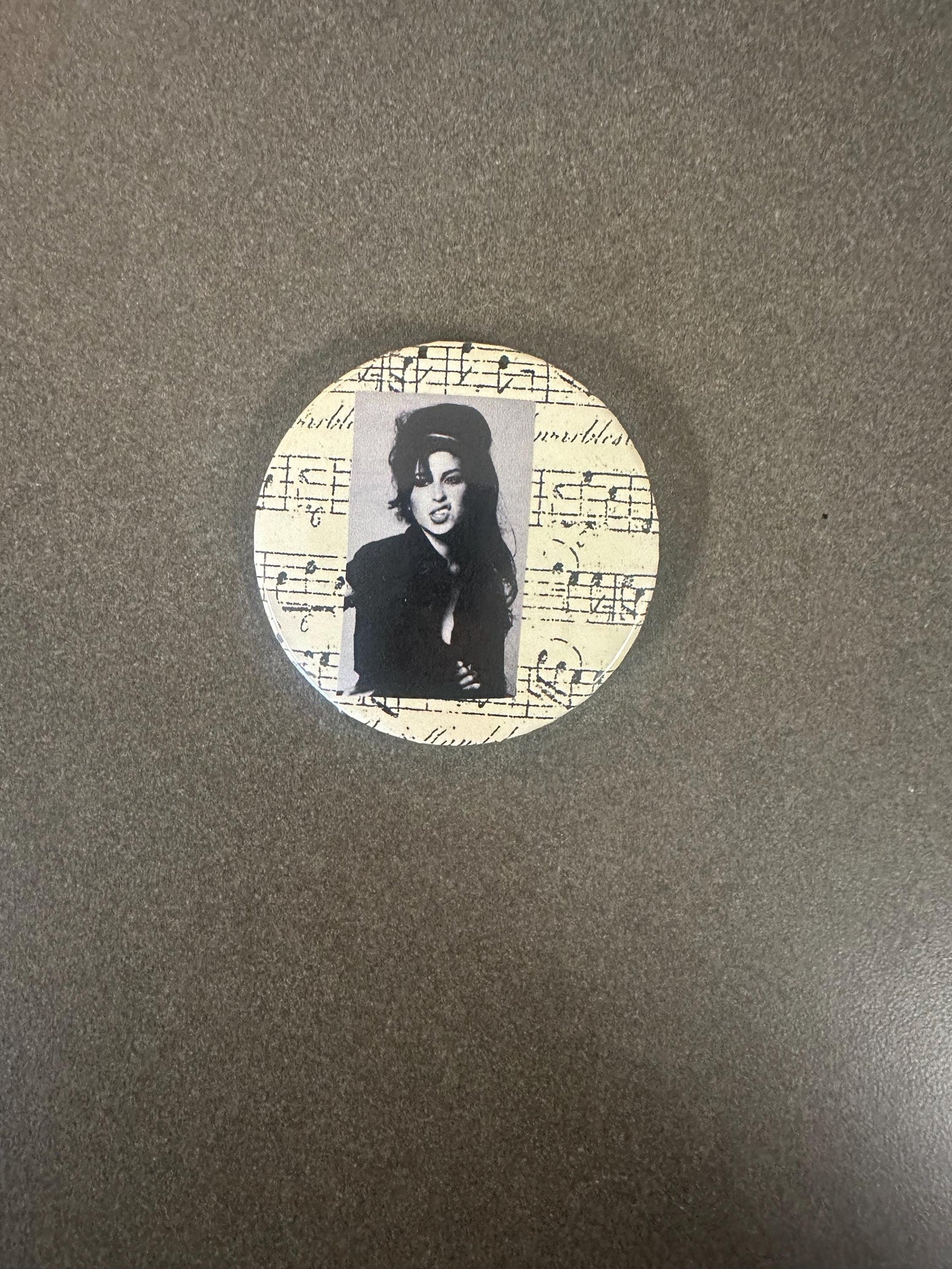 Amy Winehouse Pin